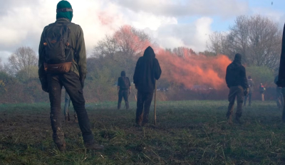 Forêt rouge-cinéma-relation presse-Laurie Lassalle-Les alchimistes-sortie-film-documentaire